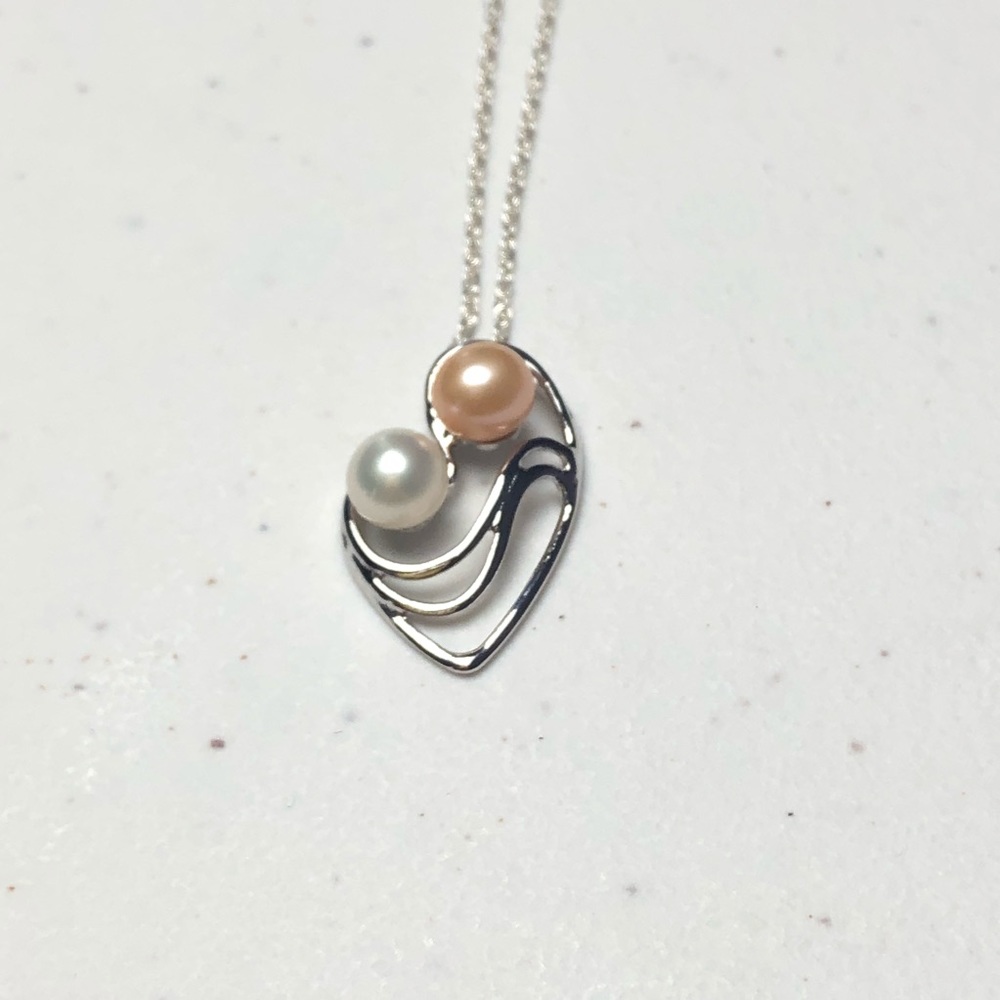 Vantel Pearls Mother’s Love Necklace NWT